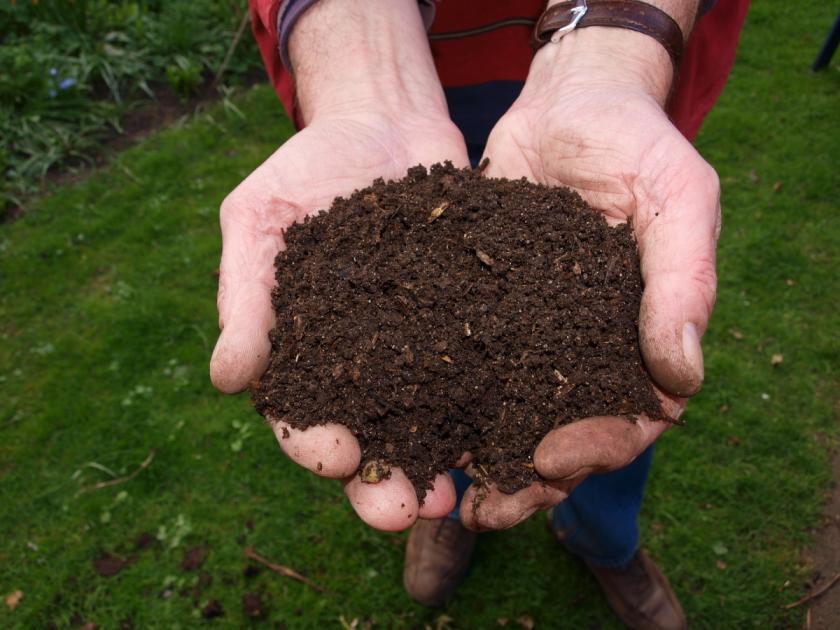 Compost giveaway for Food Waste Action Week in Oxfordshire 
